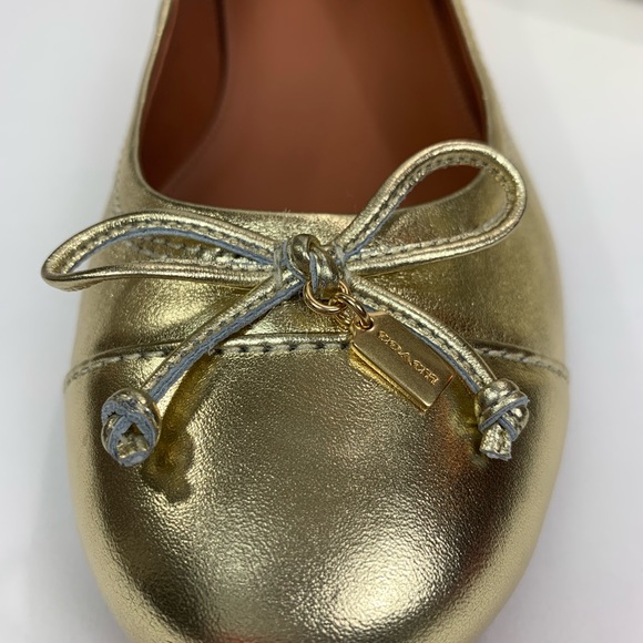 ๐ COACH womenโs Ballet String Tie shoe - Picture 5 of 5